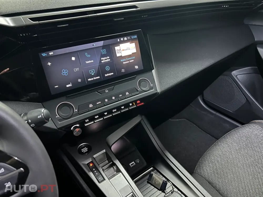 Peugeot 308 1.2 Hybrid Style e-DCS6