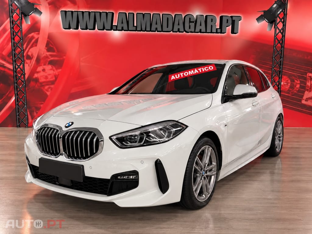 BMW 118 i Pack Desportivo M Auto
