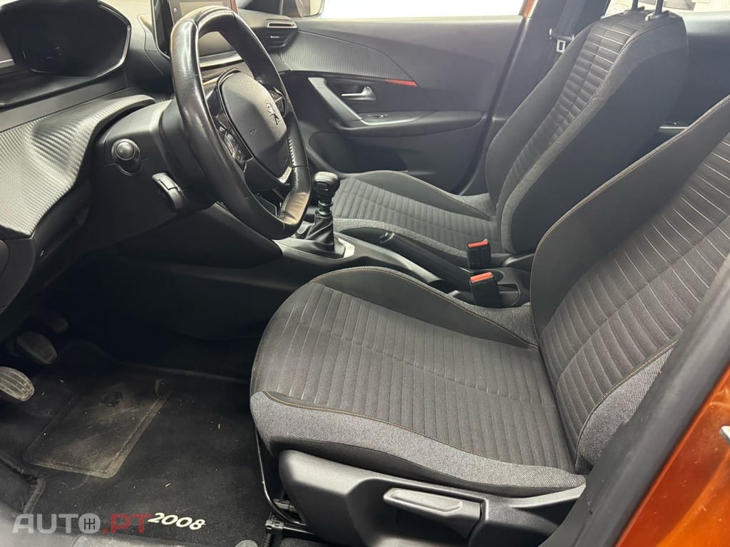 Peugeot 2008 1.2 PureTech Allure