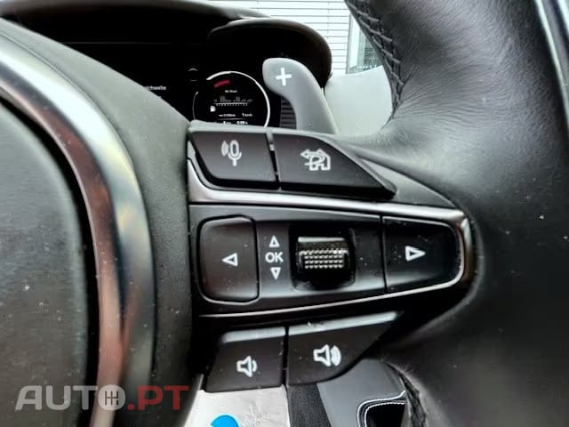 Aston Martin DBX 4.0 V8