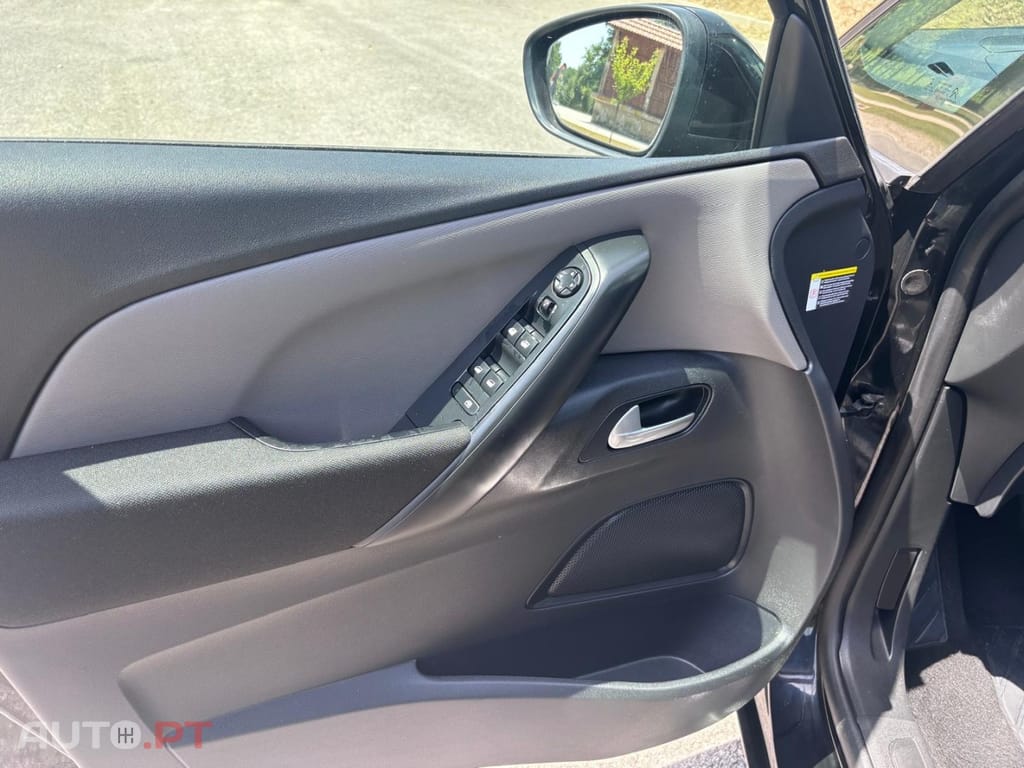 Citroën Grand C4 Spacetourer 1.6 BlueHDi Live — fotografia 12