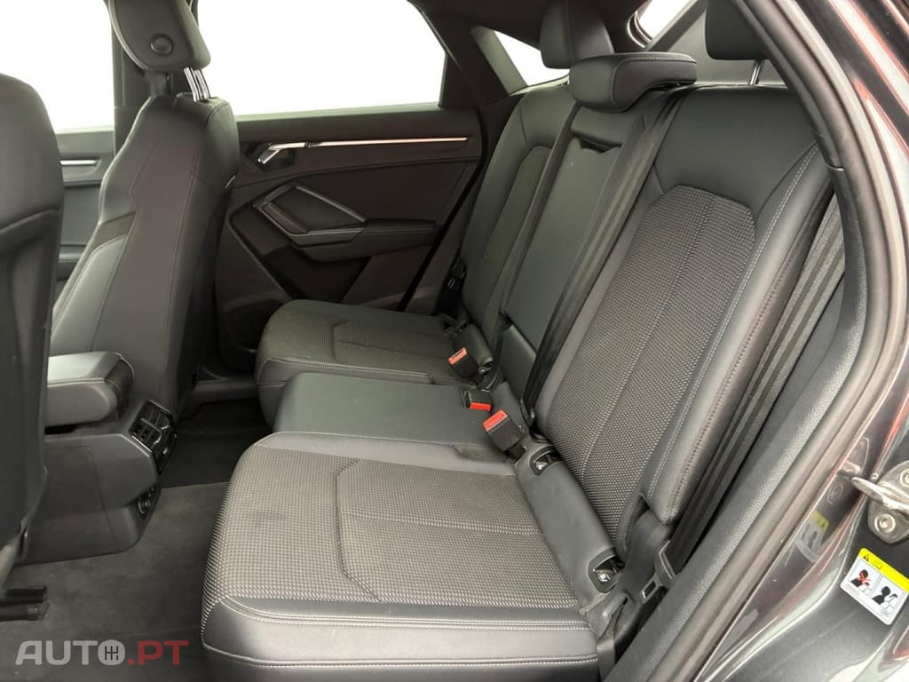 Audi Q3 35 TDI S line S tronic