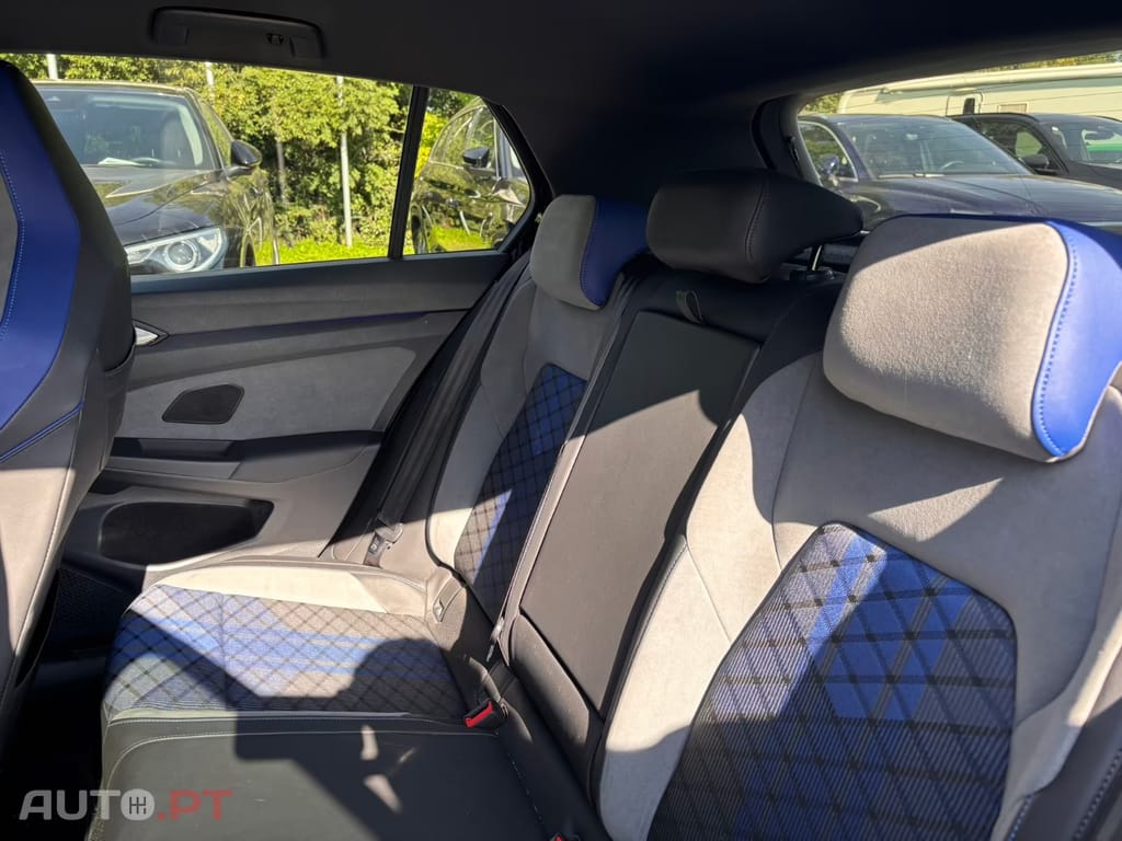 Volkswagen Golf 2.0 TSI R DSG