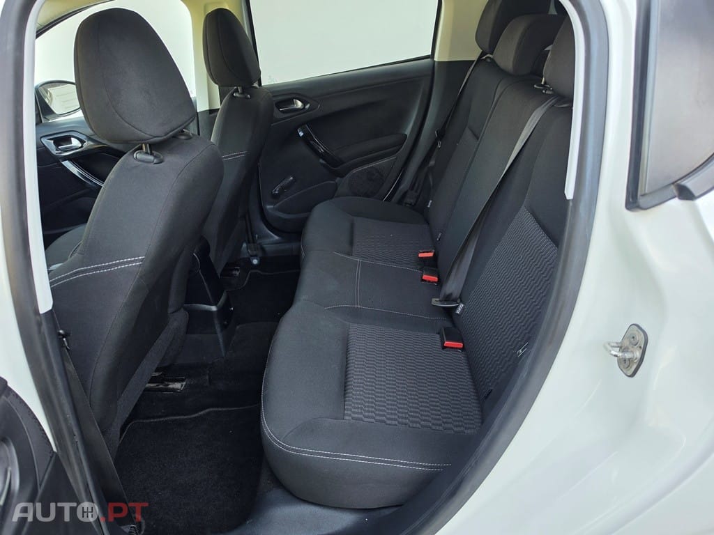 Peugeot 208 1.2 VTi Active