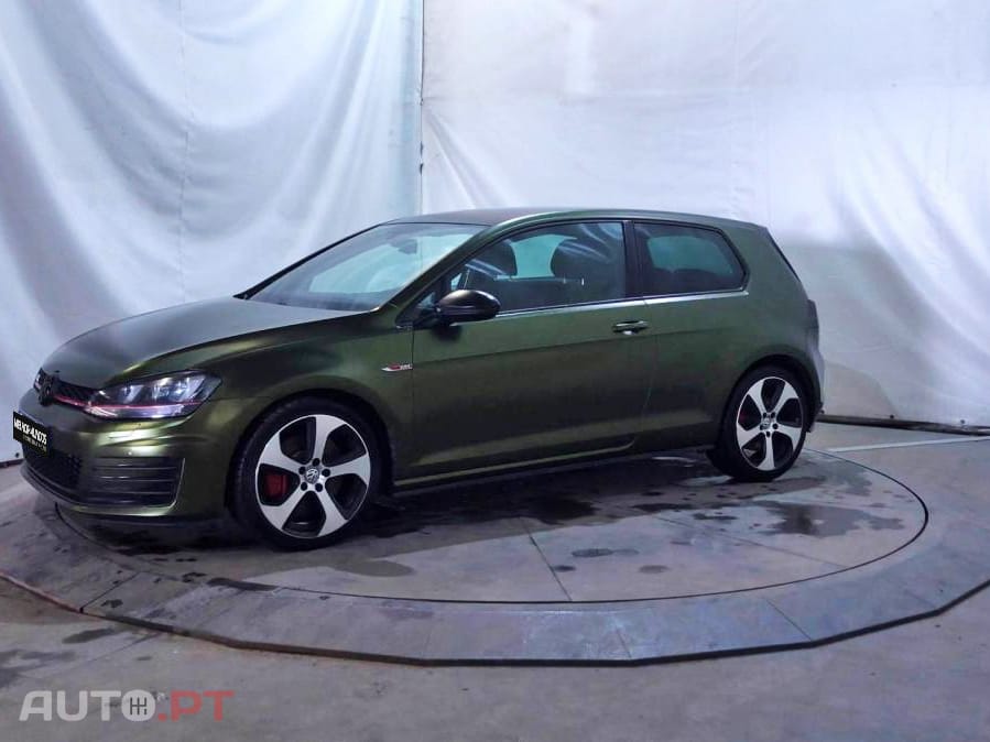 Volkswagen Golf GTI Performance BlueMotion