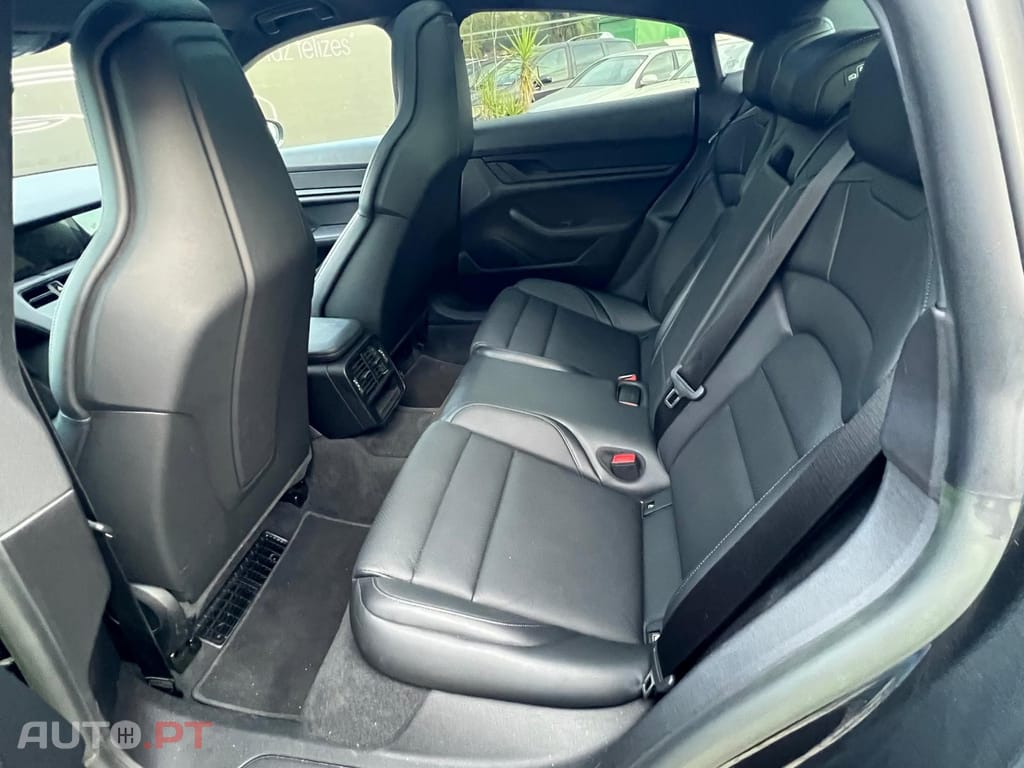 Porsche Taycan Bateria Performance Plus