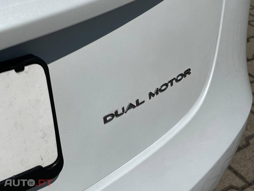 Tesla Model 3 Premium Long Range Dual AWD