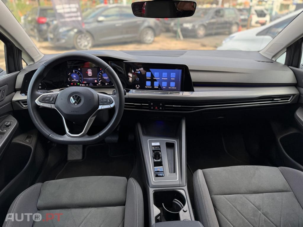 Volkswagen Golf 1.4 eHybrid OPF DSG Style