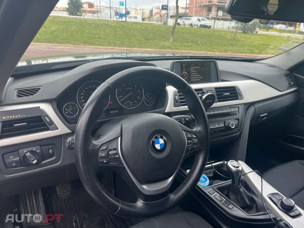 BMW 318 318D Touring