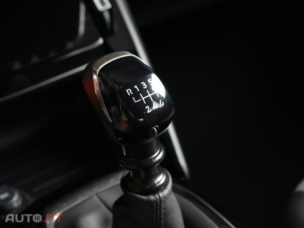 Peugeot 2008 1.2 Allure