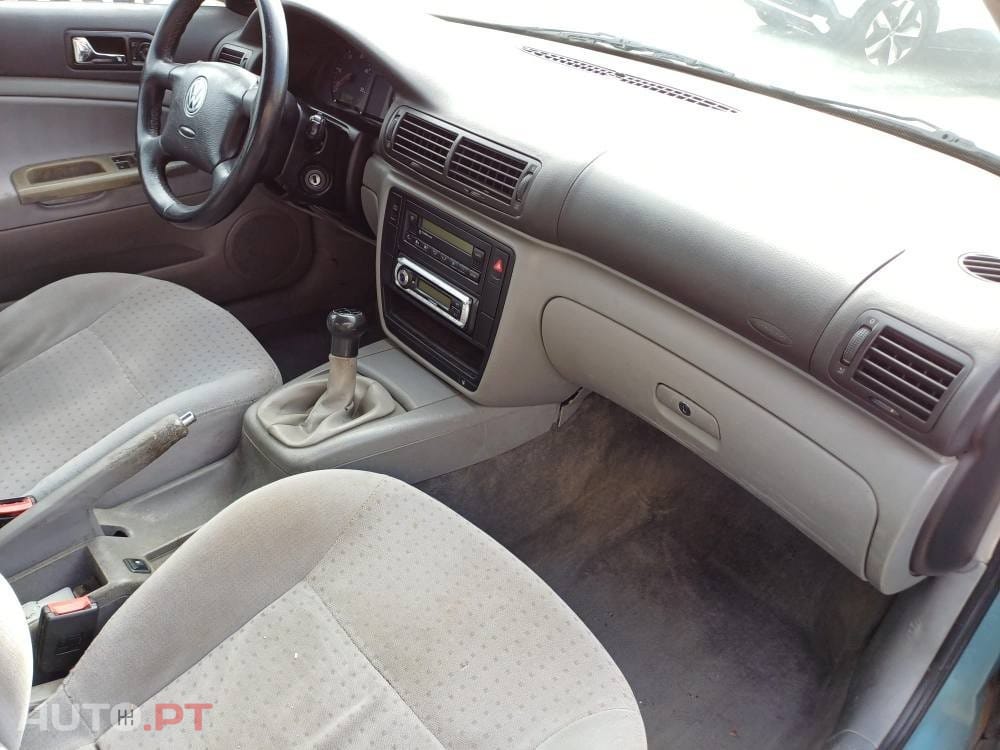 Volkswagen Passat 1.9 TDi Confortline
