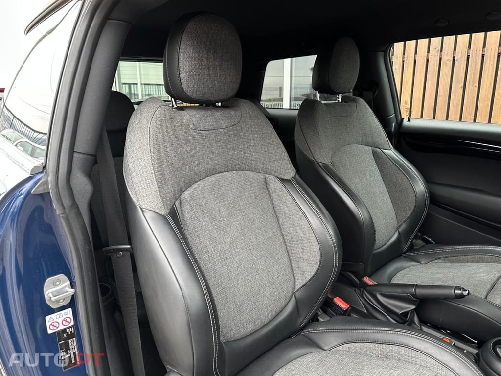 MINI Cooper Cooper D