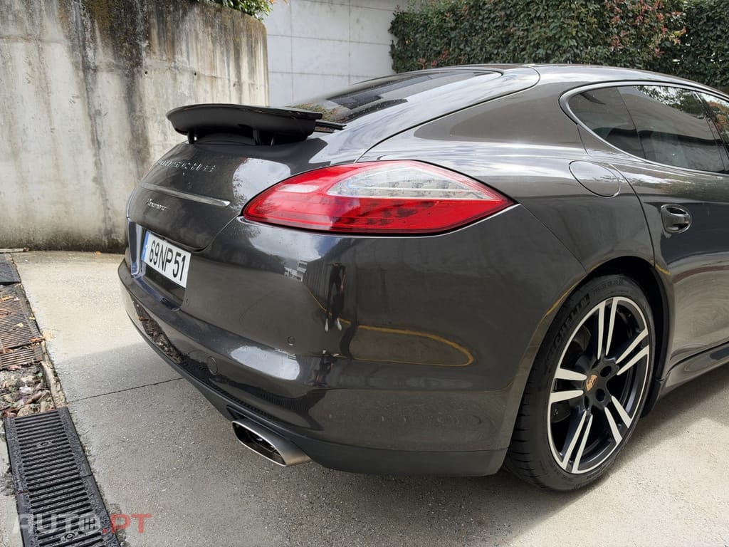 Porsche Panamera Platinum Edition