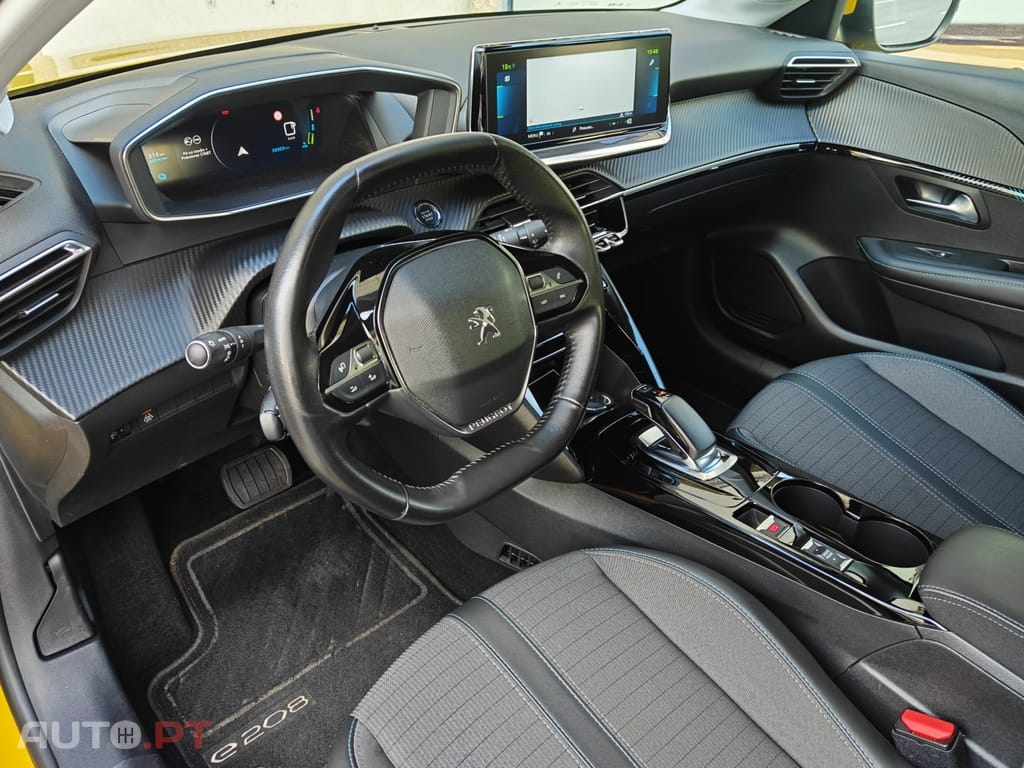Peugeot E-208 50 kWh Allure Pack