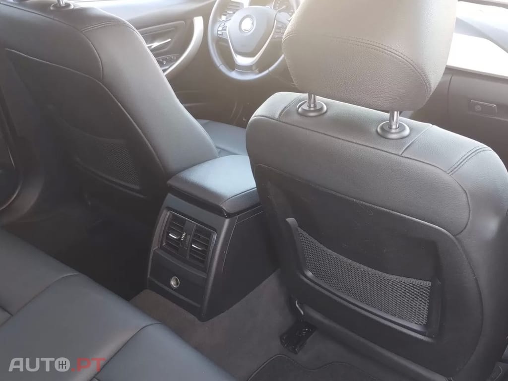 BMW 320 d Touring EfficientDynamics Line Luxury