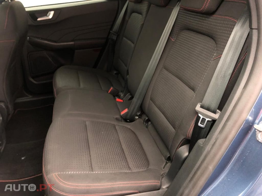 Ford Kuga 2.5 Powershift FHEV ST-Line