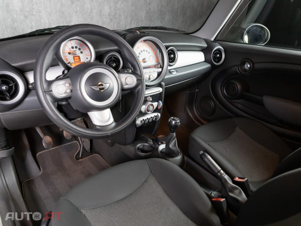 MINI Cooper One D