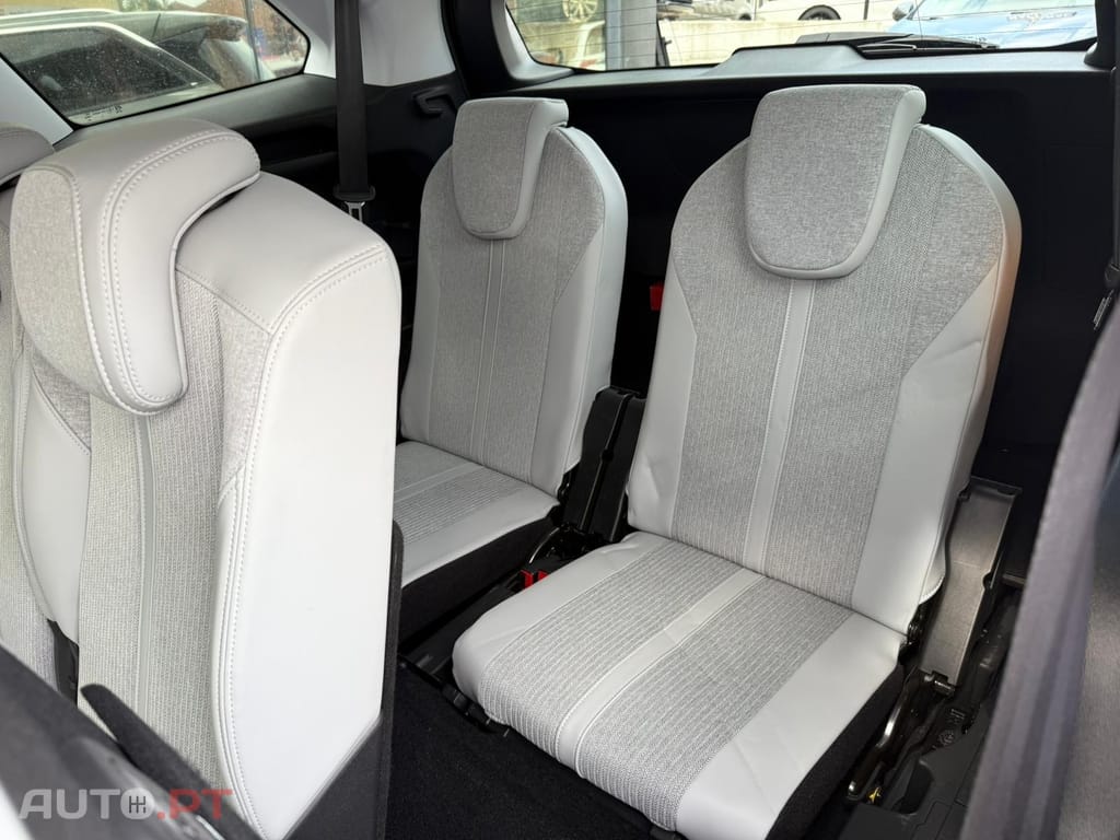 Peugeot 5008 1.5 BlueHDi Allure