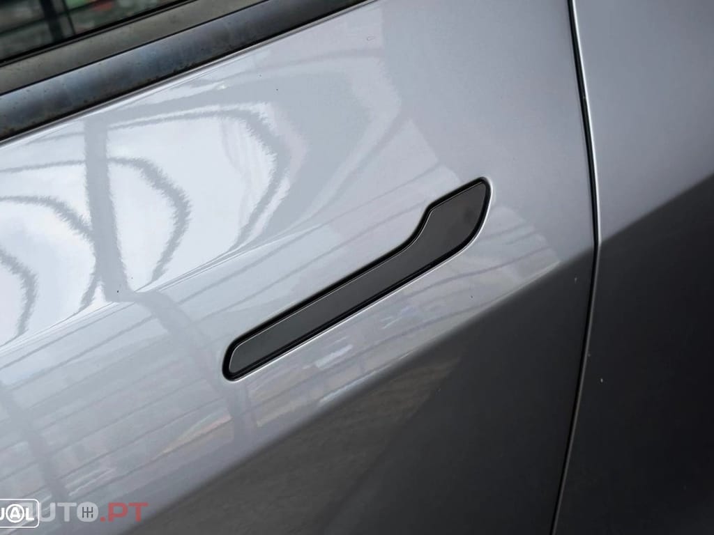 Tesla Model Y Performance Dual Motor AWD