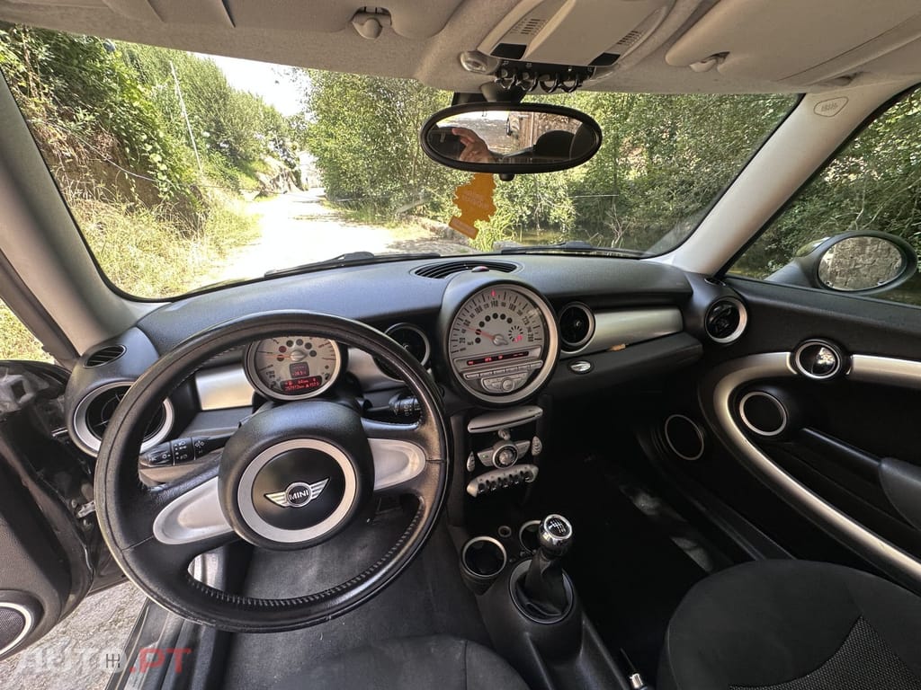 MINI Cooper Cooper D