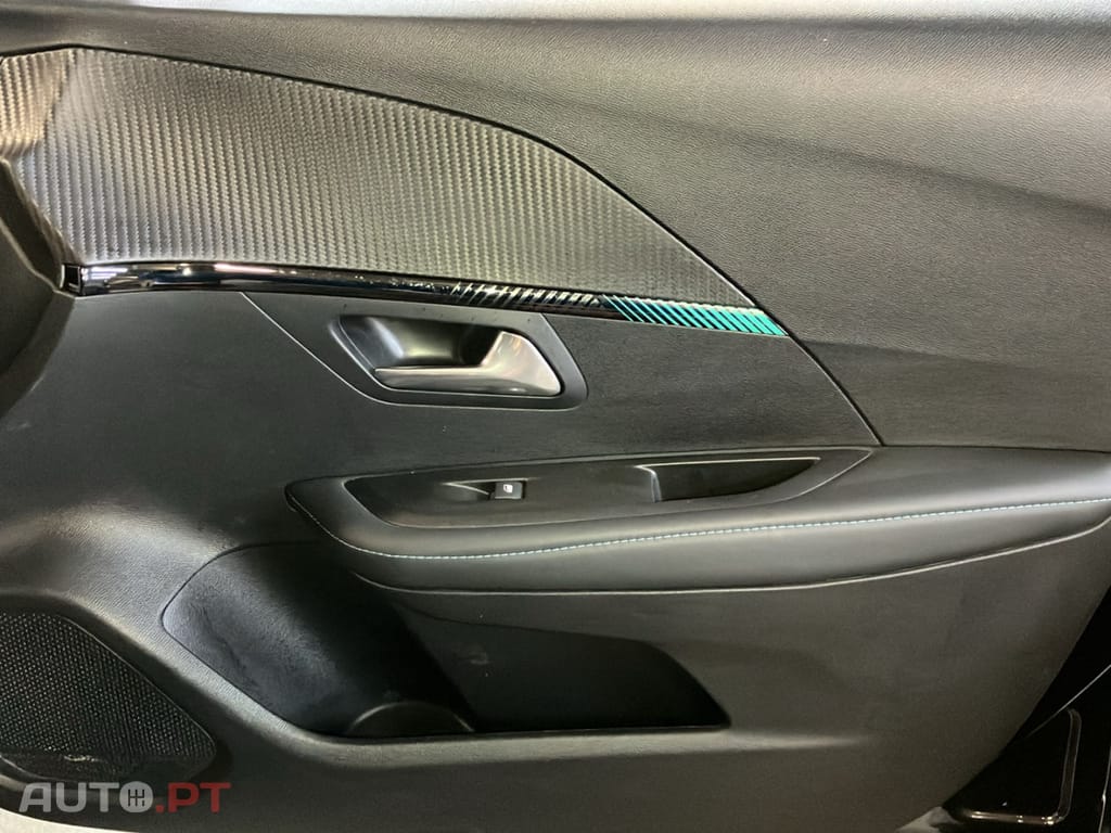 Peugeot E-208 50 KWh Allure Pack