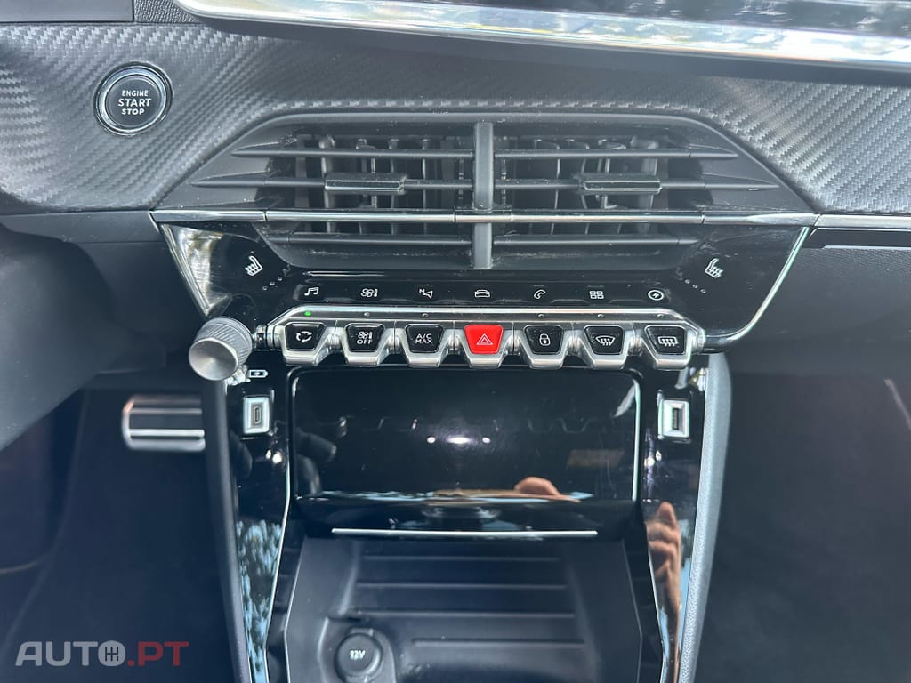 Peugeot E-208 50 kWh GT Pack