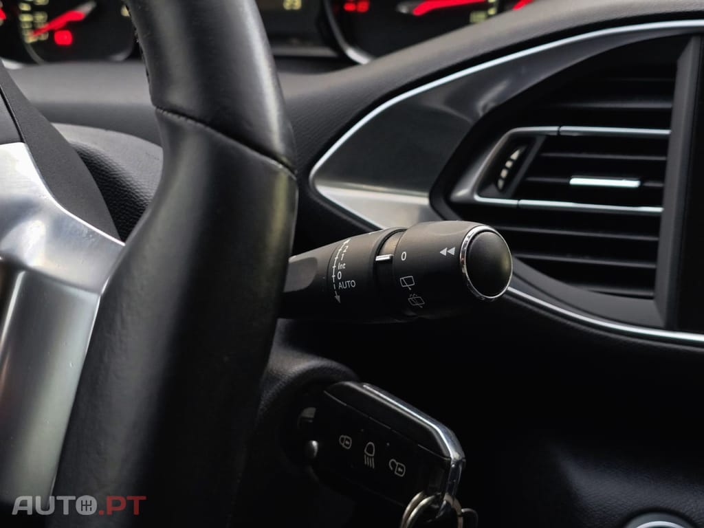 Peugeot 308 SW 1.6 BlueHDi Allure EAT6