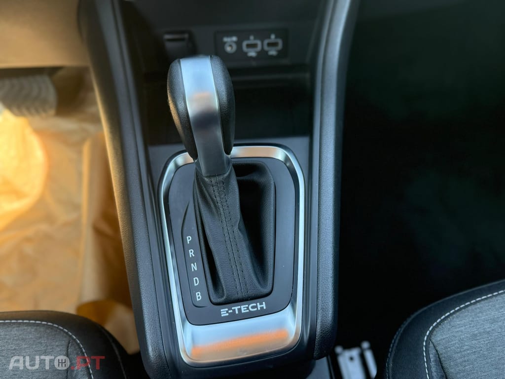 Renault Captur 1.6 E-Tech Full Hybrid Engineered