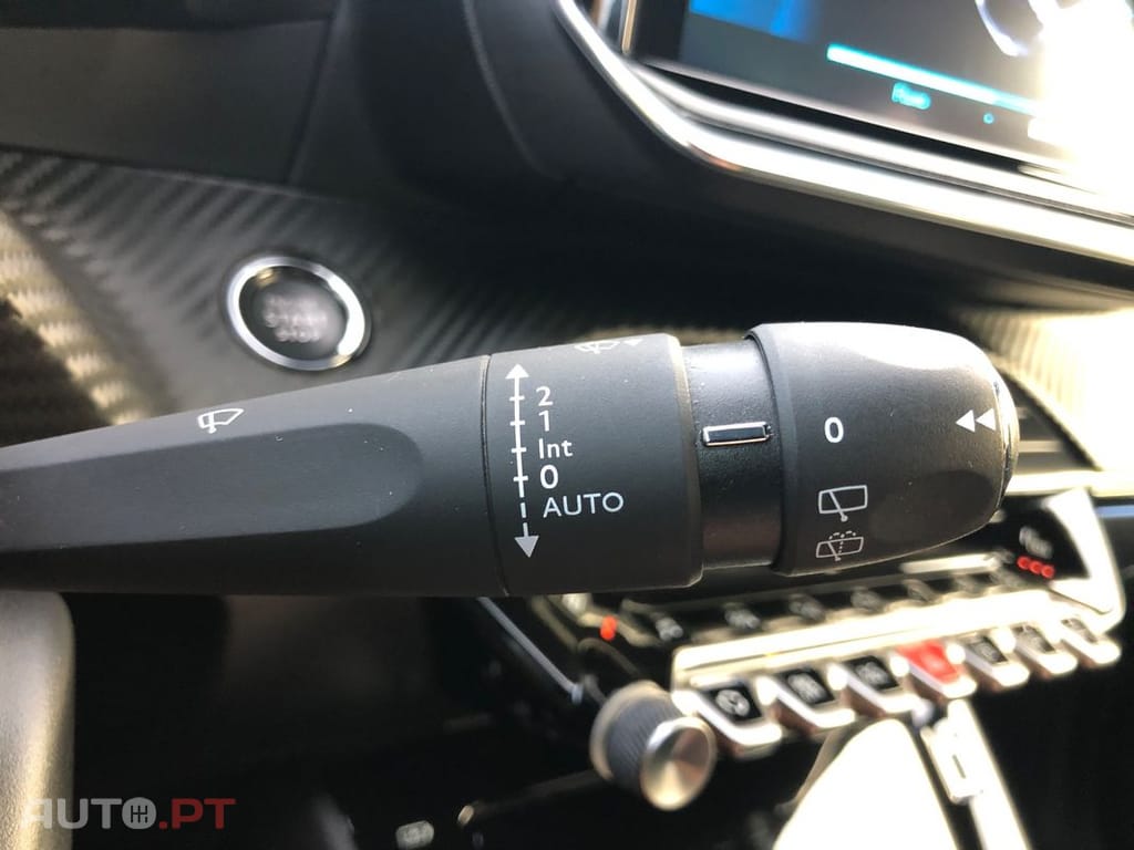 Peugeot E-2008 50 kWh GT