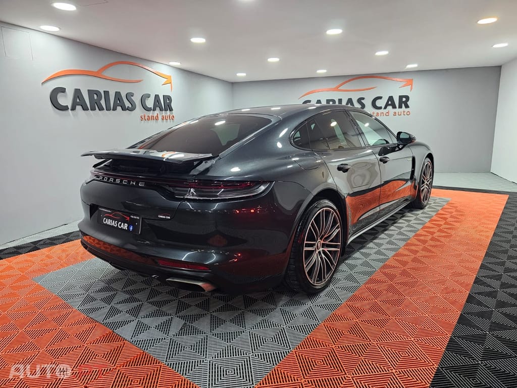 Porsche Panamera 4 E-Hybrid