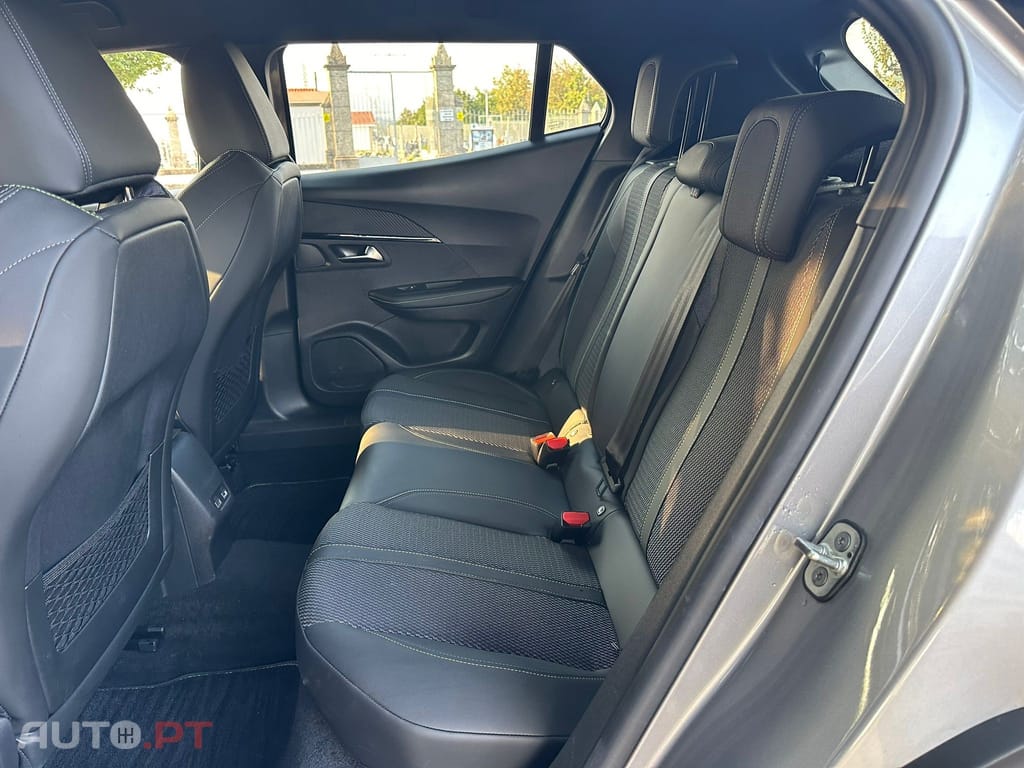 Peugeot 2008 1.2 PureTech GT Pack EAT8