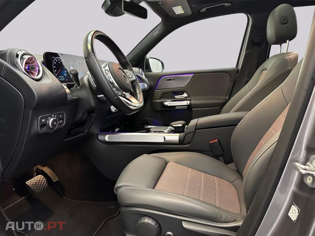 Mercedes-Benz EQB 300 4M