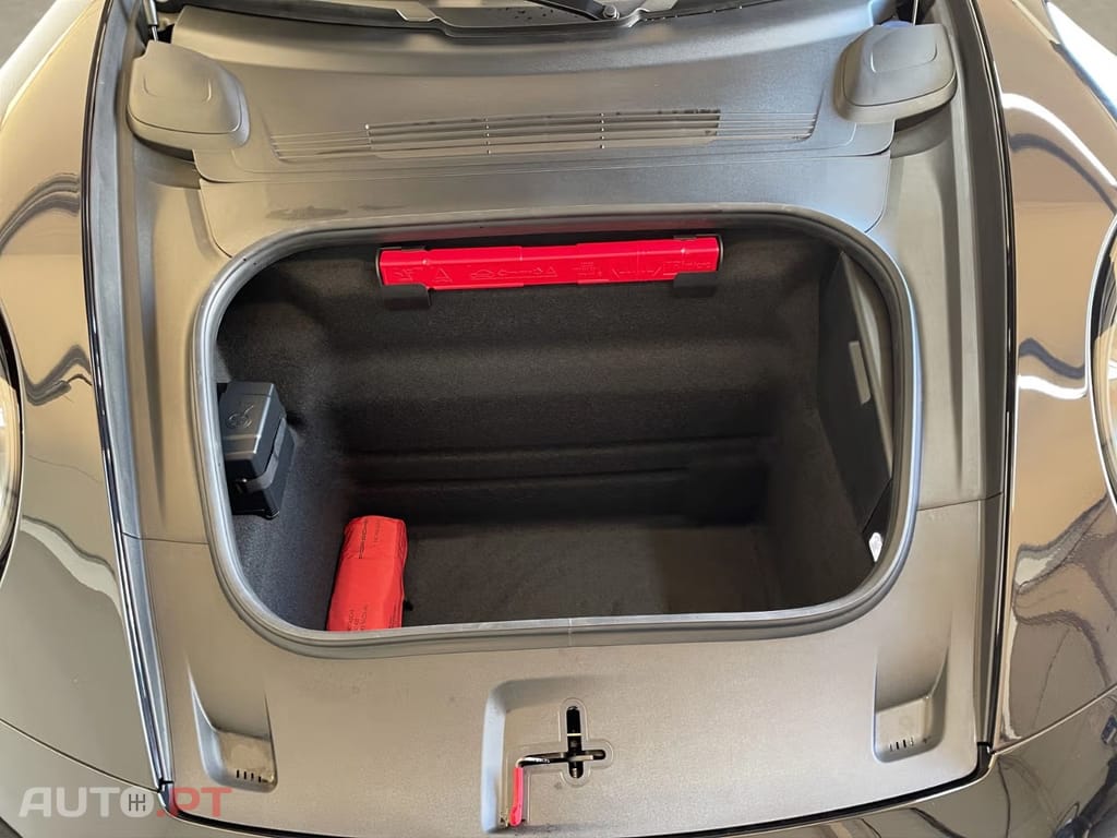 Porsche 911 S Cabriolet (992 II)