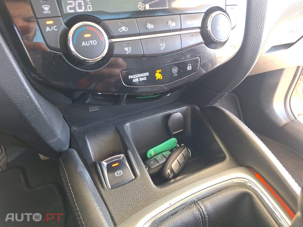 Nissan Qashqai 1.5 dCi Tekna Premium 17 Pack S Pele Preta