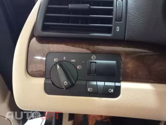 BMW 320 d Touring Navigator