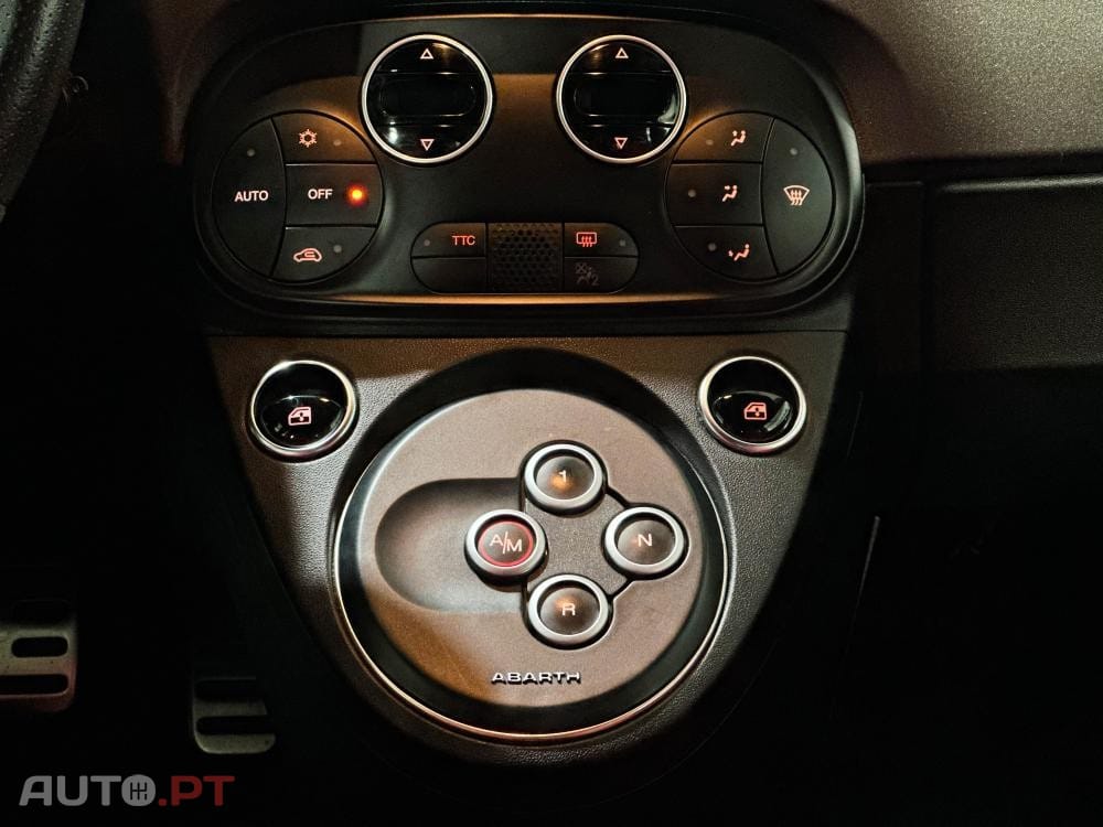 Abarth 595C 1.4 T-Jet Competizione MTA