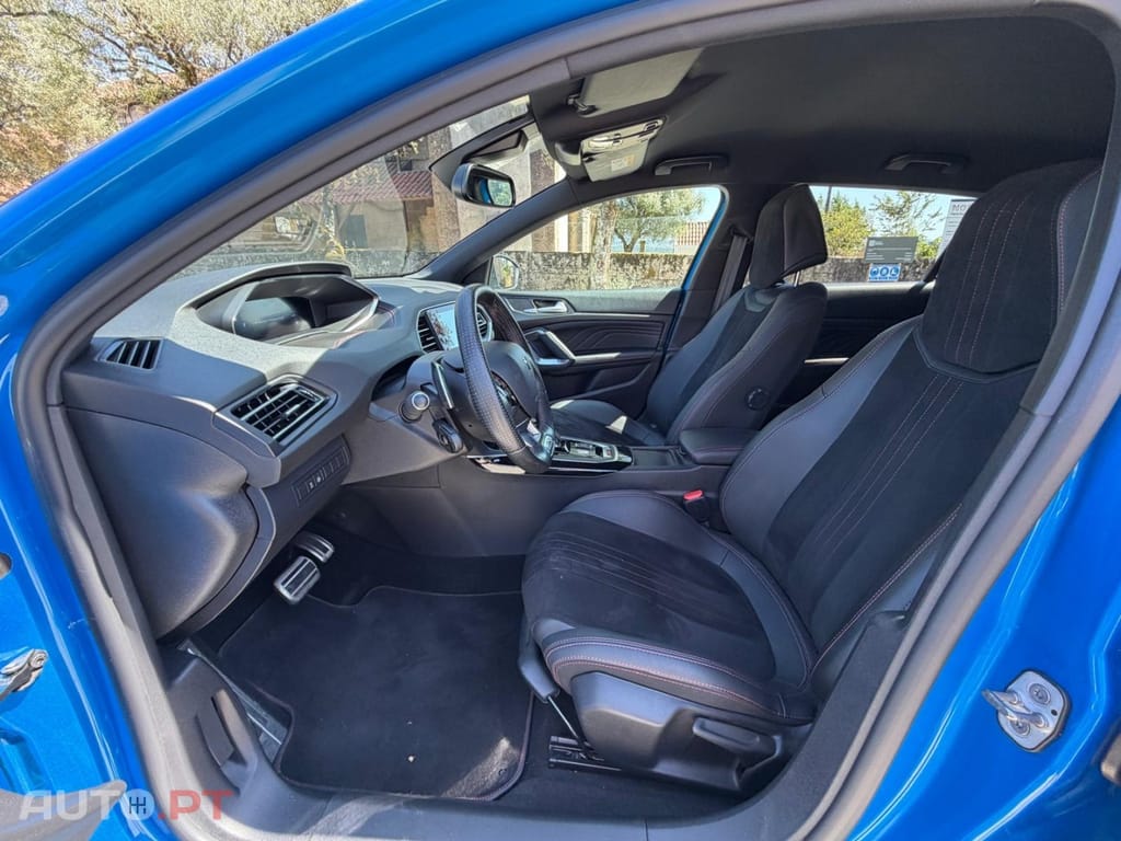 Peugeot 308 1.2 PureTech Allure Full LED EAT8