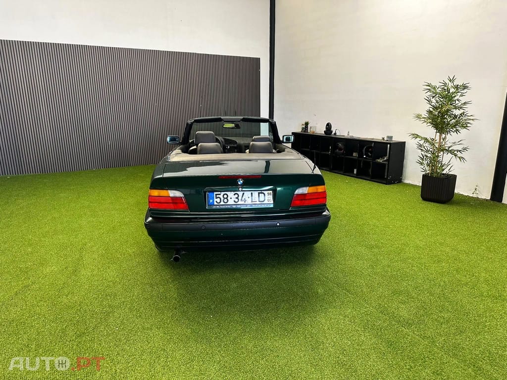 BMW 318 is