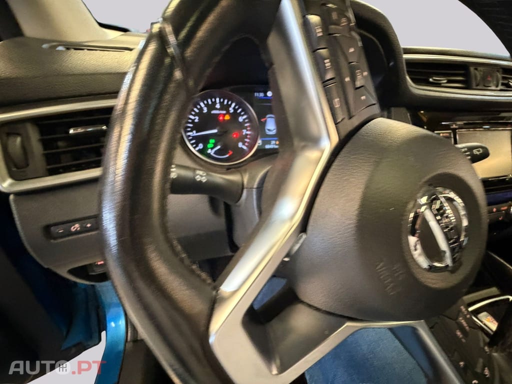 Nissan Qashqai 1.3 DIG-T N-Connecta