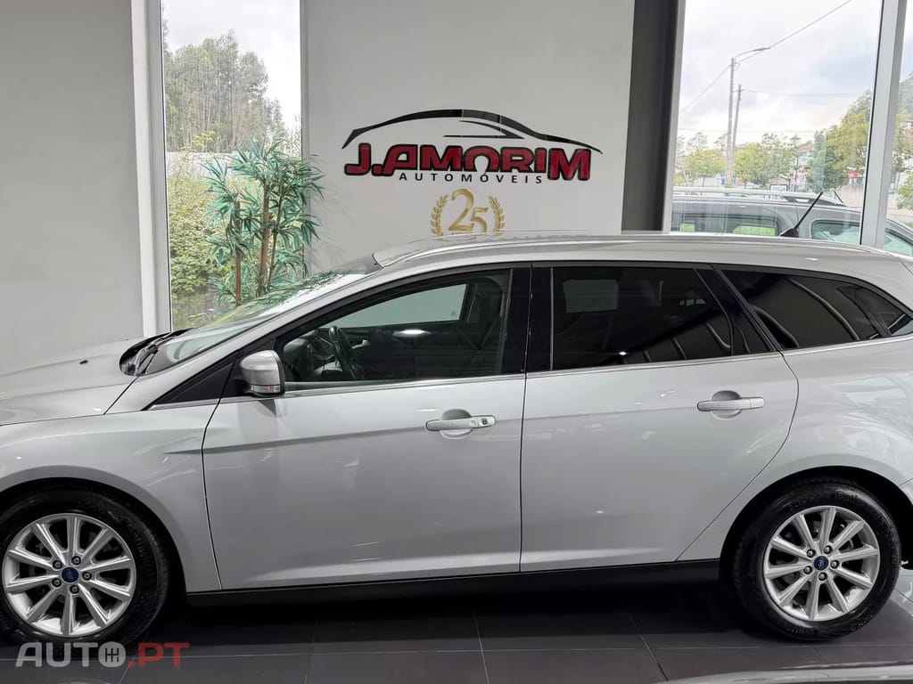 Ford Focus SW 1.0 EcoBoost Titanium