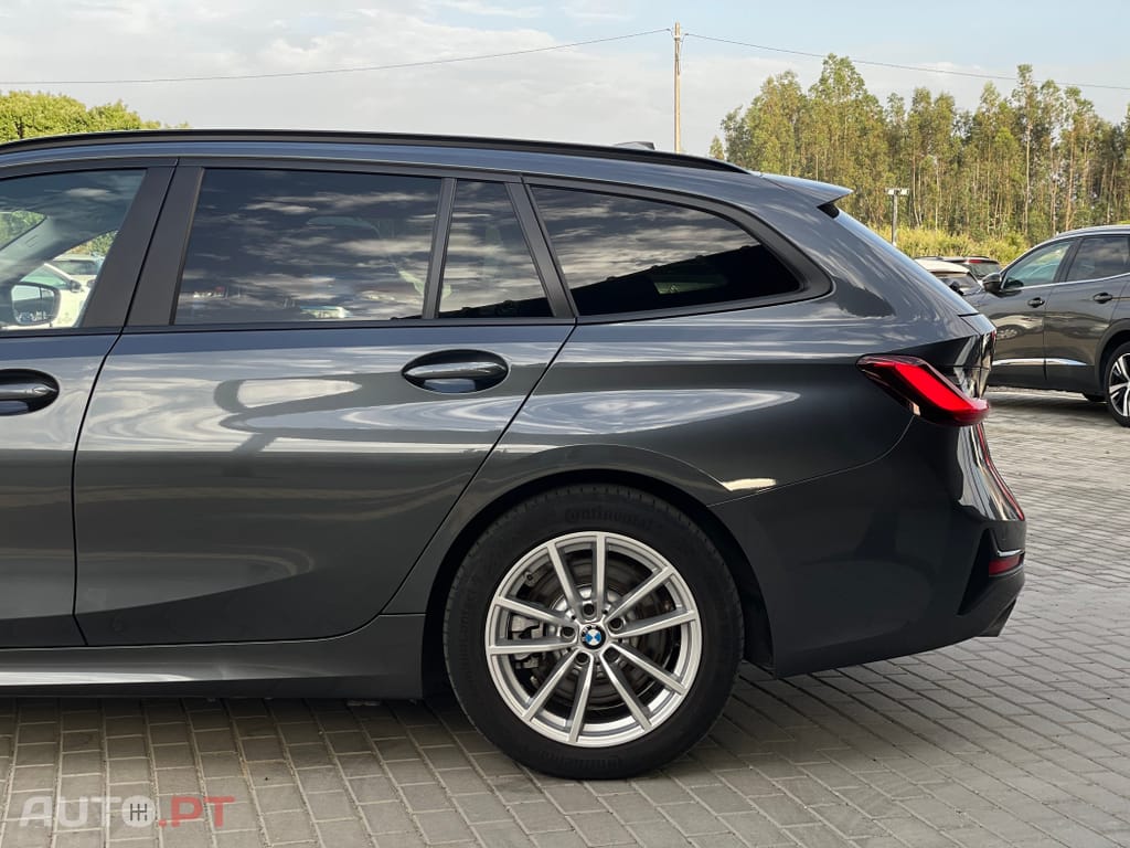 BMW 330 e Touring Corporate Edition Auto