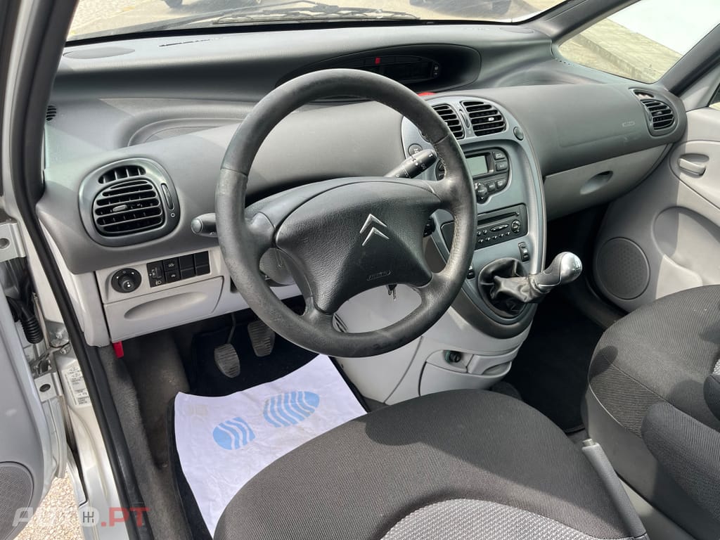 Citroen Xsara Picasso 1.6 HDi Airdream Exclusive