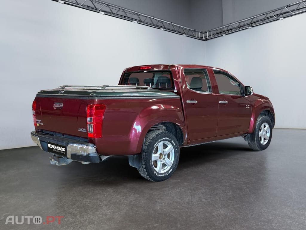 Isuzu D-Max 2.5 Crew Solar