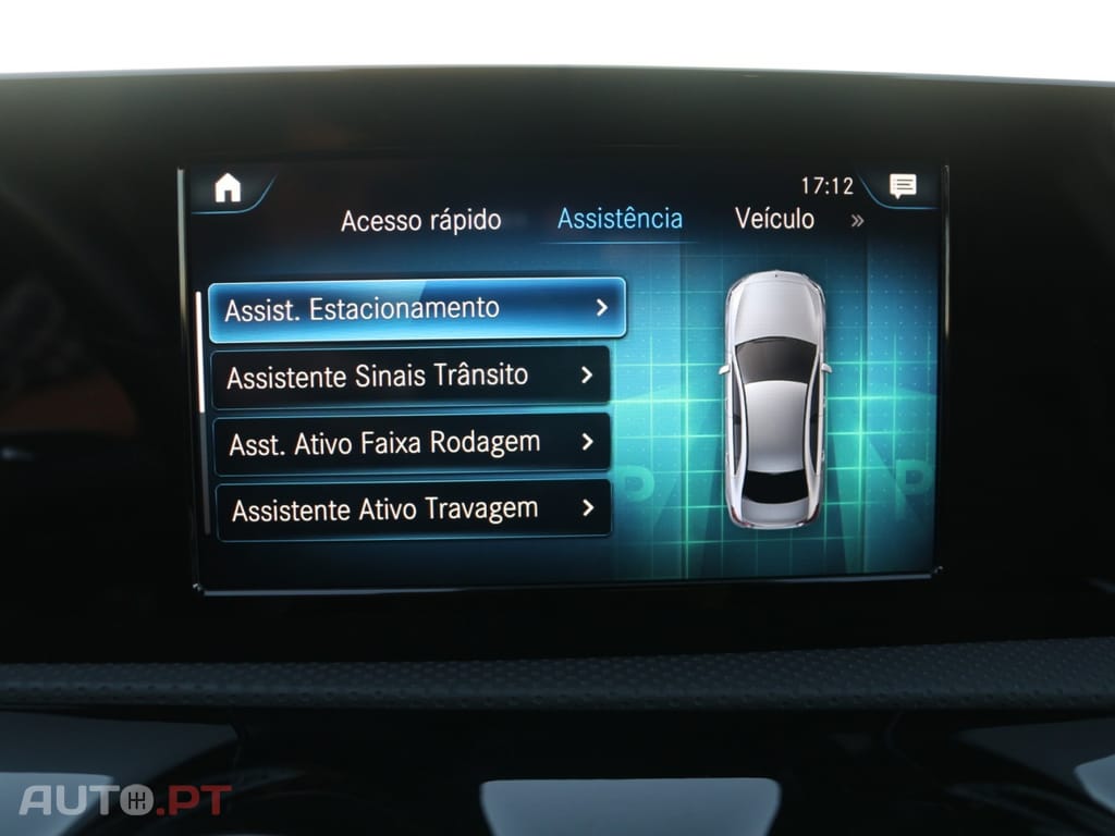 Mercedes-Benz A 250 e AMG Line