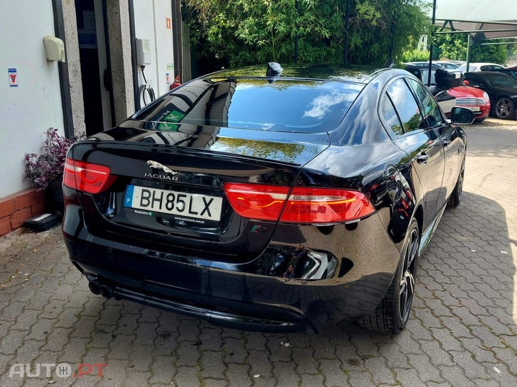 Jaguar XE 2.0 D R-Sport