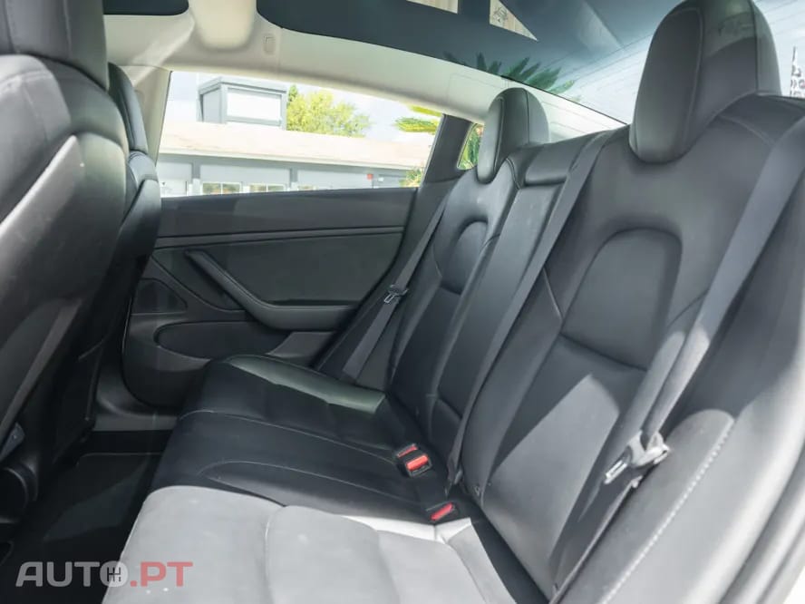 Tesla Model 3 Standard RWD Plus