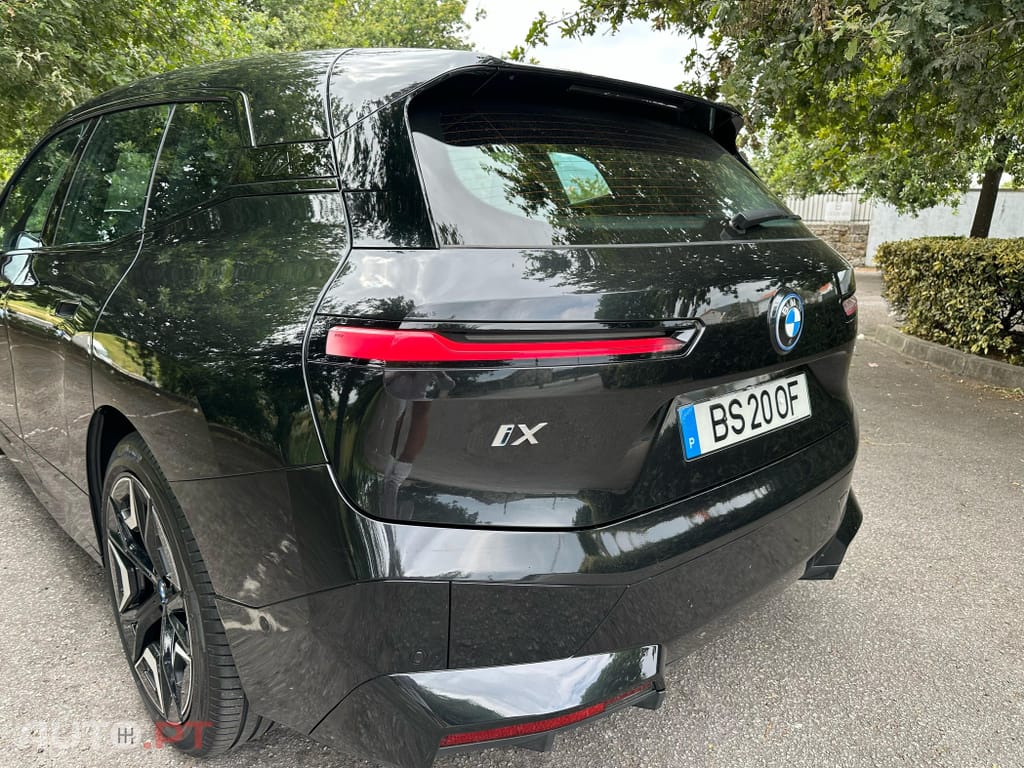 BMW iX xDrive 50