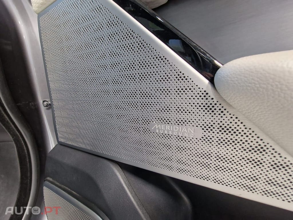 Land Rover Velar 2.0 R-Dynamic 241cv