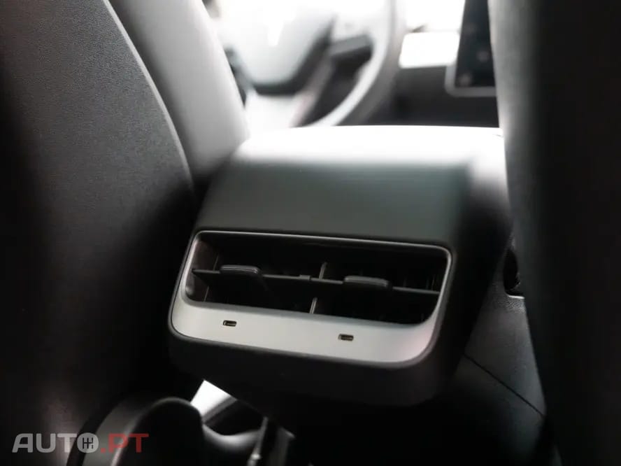 Tesla Model Y Long Range Dual Motor AWD