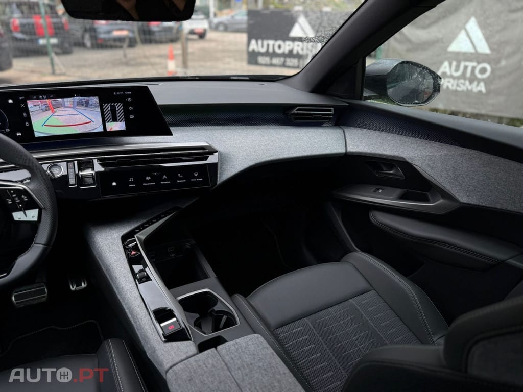 Peugeot 3008 1.6 Hybrid Active Pack e-EAT8